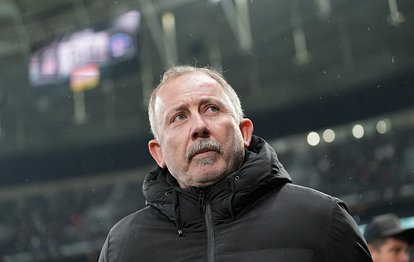 Beşiktaş'ta yeni sezonun kadro planlaması netleşiyor: 7 oyuncuyla yollar ayrılacak!