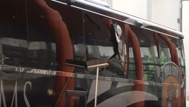 Hull City takım otobüsüne taşlı saldırı!