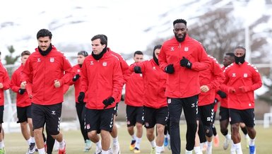 "Sivasspor, Sarıyer Mücadelesi Öncesi Antrenmanlarına Hız Kazandırıyor!"