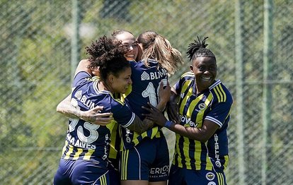 Turkcell Kadın Futbol Süper Ligi’nde şampiyon Fenerbahçe Arsavev!